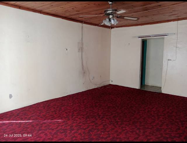 3 BEDROOM FREEHOLD FOR SALE IN NORTHDALE